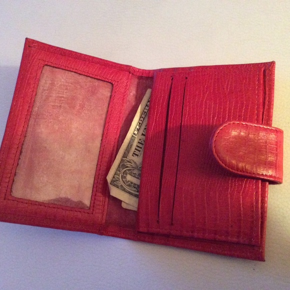 Robinson’s Small Red Animal Texture Leather Wallet - Picture 4 of 6